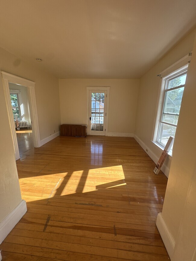 Building Photo - 40 Orne St