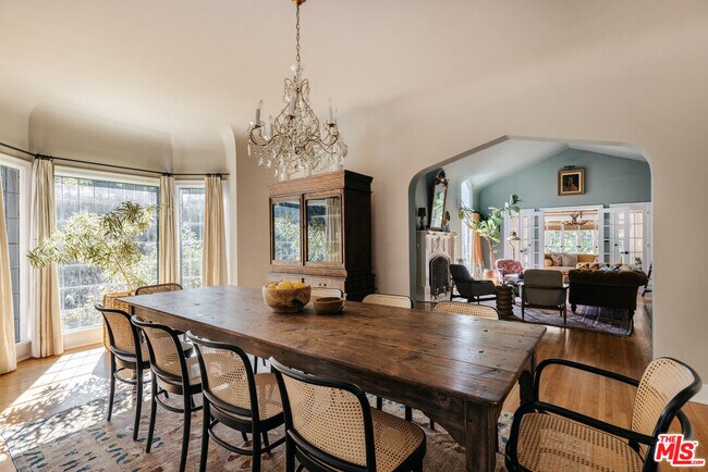 Foto del edificio - 4207 Dundee Dr