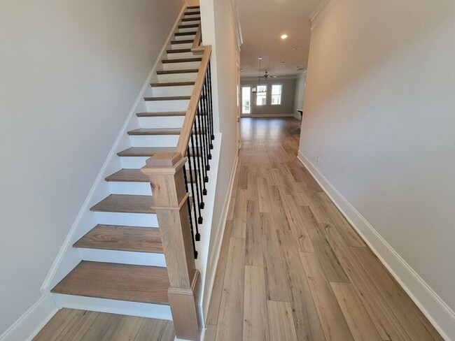 Building Photo - 2130 Cosette Ln