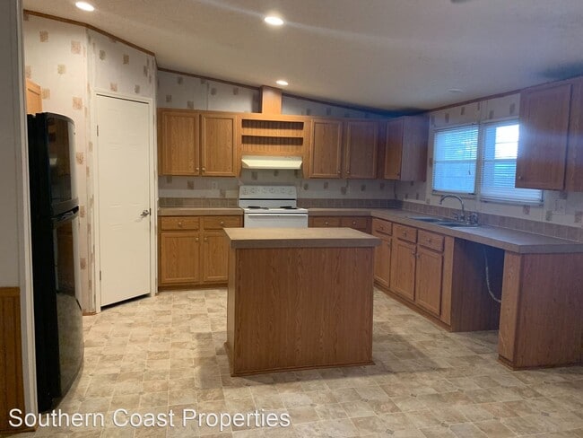 Building Photo - 4 br, 2 bath House - 3853 Arnold Drive SE