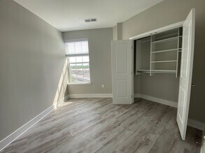 Interior Photo - ONE501