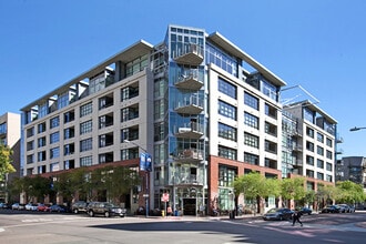 Building Photo - 1050 Island Ave