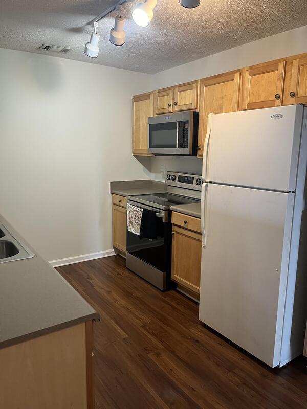 Foto del edificio - 1523 Harts Ridge Drive - 1
