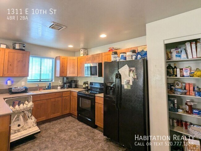 Foto del edificio - 1311 E 10th St