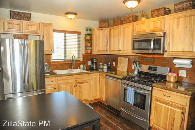 Building Photo - 2 br, 2 bath House - 1910 C Trail St