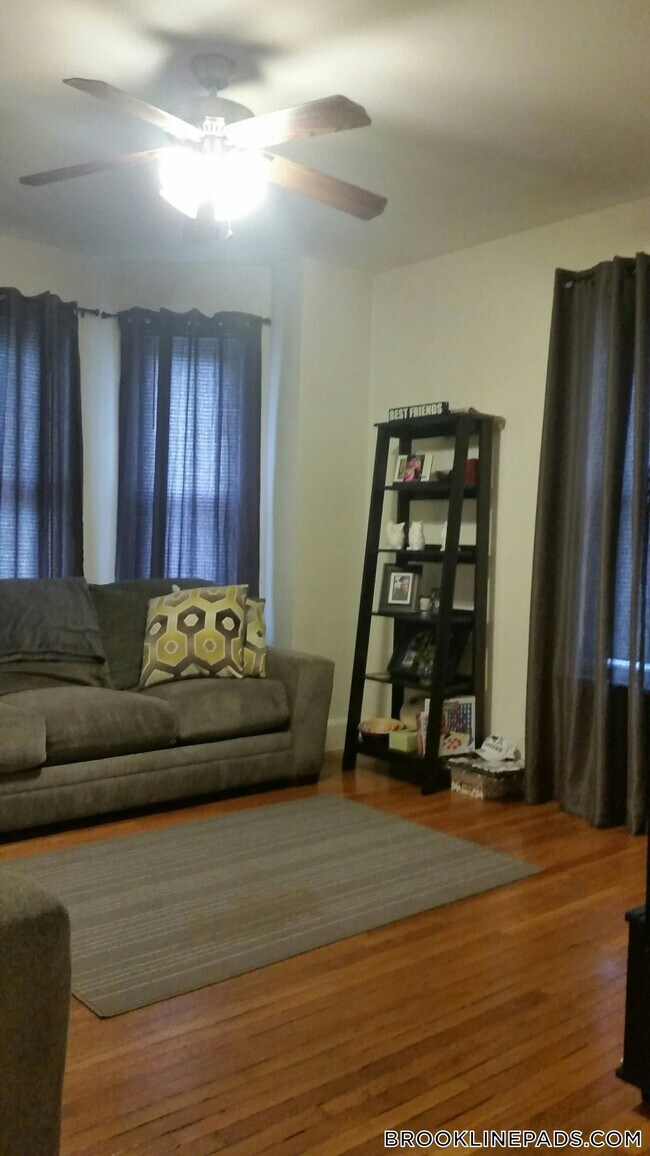 Building Photo - 214 Freeman St