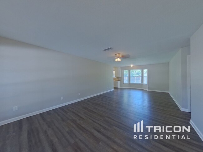 Foto del edificio - 620 Wallace Dr