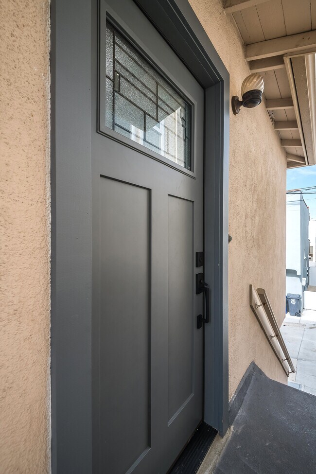 Front Door - 118 38th Pl