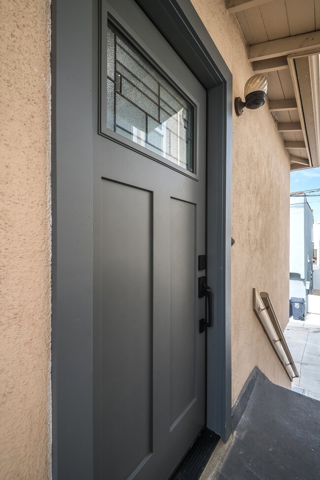 Front Door - 118 38th Pl