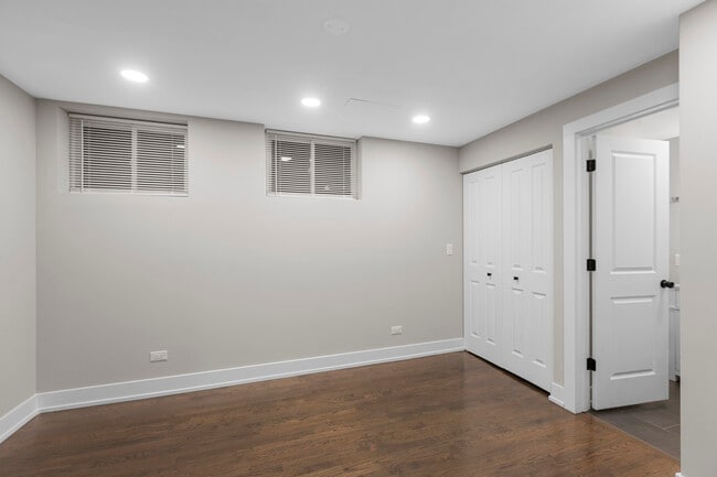 Building Photo - 2618 N Mozart St