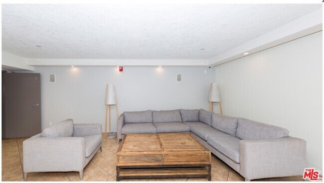 Foto del edificio - 5260 Bellingham Ave