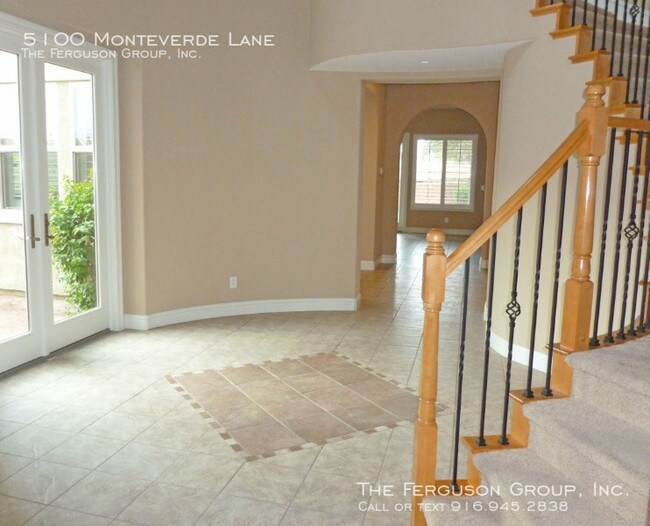 Building Photo - Gorgeous Hilltop Home in Catta Verdera