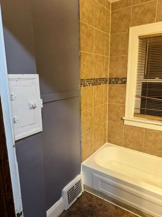 Foto del edificio - 4078 E 143rd St