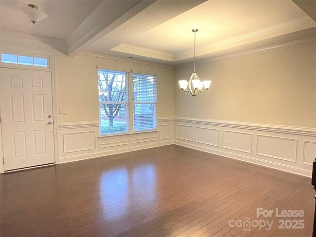 Foto del edificio - 4008 Fallondale Rd