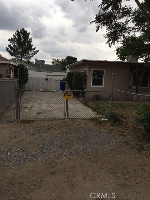 Building Photo - 233 Edgerton Dr