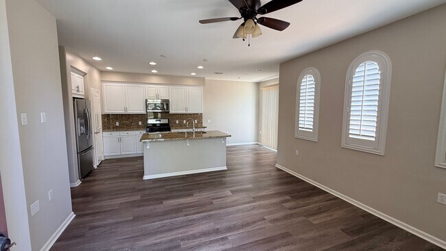 Building Photo - 3 Bedroom Town home for rent in South Temecula