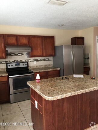 Building Photo - 341 Van Gogh Cir