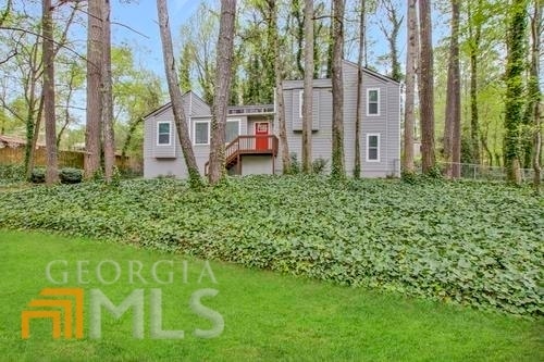 Building Photo - 2980 Wayward Dr