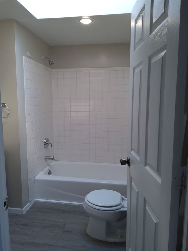Building Photo - Coming Soon!  Renovated Three Bedroom EOG