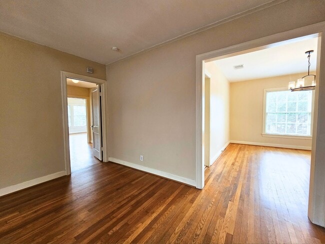 Foto del edificio - 2247 South Blvd