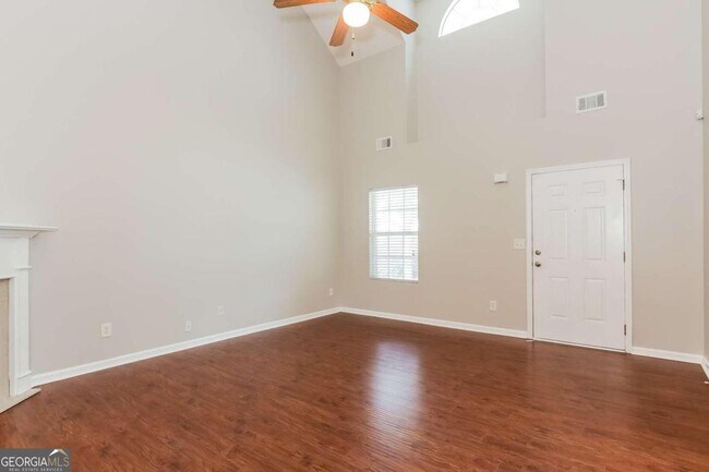 Building Photo - 112 Tyler Way