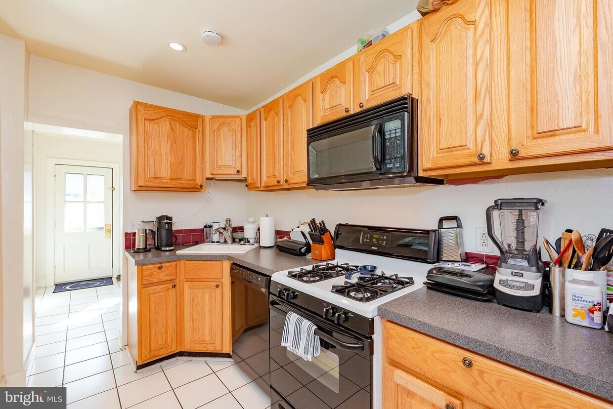 Foto principal - 807 S Port St