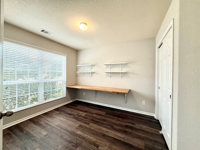 Foto del edificio - 10646 Chestnut Path Way