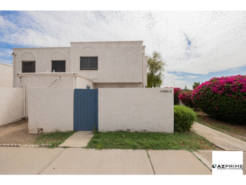 Foto principal - Welcome to This Beautifully Renovated 3/1 ...