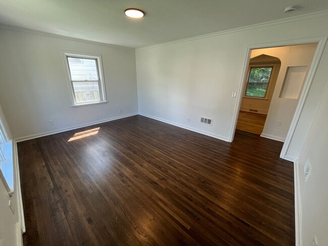 Building Photo - 4819 Wirt St