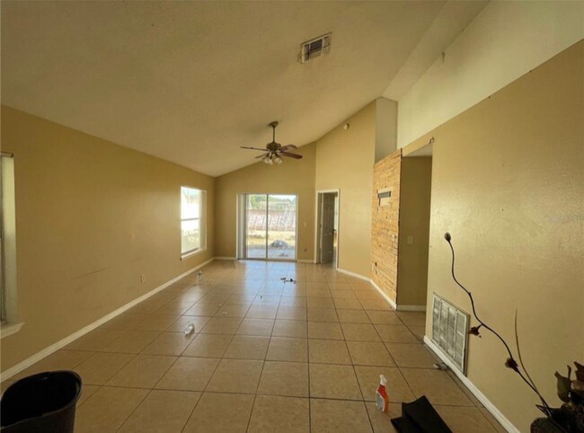 Building Photo - 1303 Abberton Dr