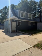 Building Photo - 1937 Spohn Ave