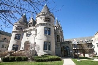 Building Photo - 4938 S Drexel Blvd