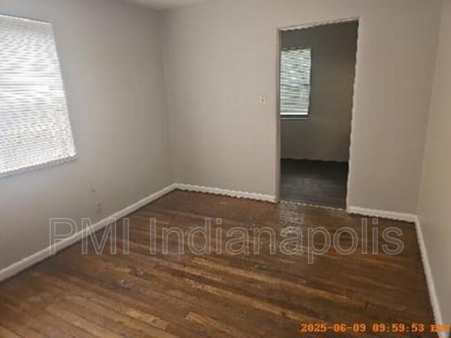 Foto del edificio - 8 N Butler Ave