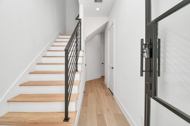 Building Photo - 4510 Old Yale St