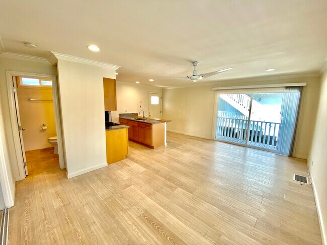 Foto del edificio - 838 Cypress Ave