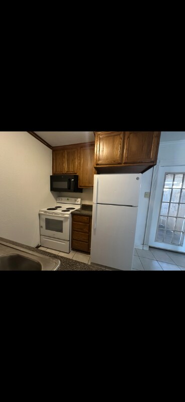 Foto del edificio - 6760 Prutzman Rd