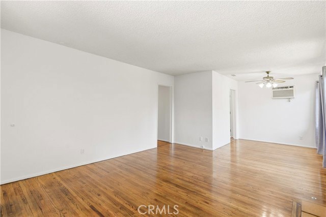 Building Photo - 4450 Matilija Ave
