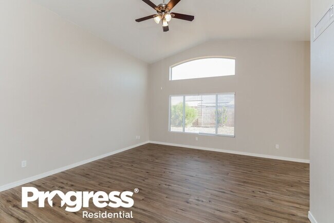 Foto del edificio - 10838 W Loma Ln