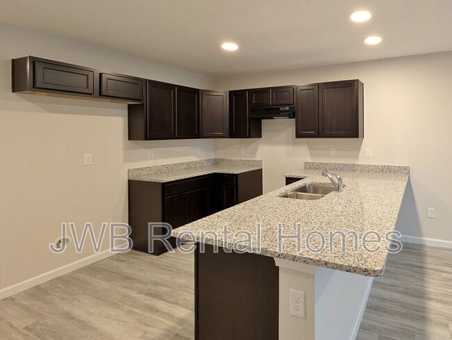 Foto del edificio - 8512 McGirts Village Ln