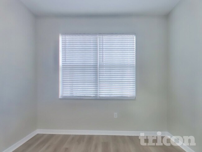 Foto del edificio - 3089 Tishman Ave