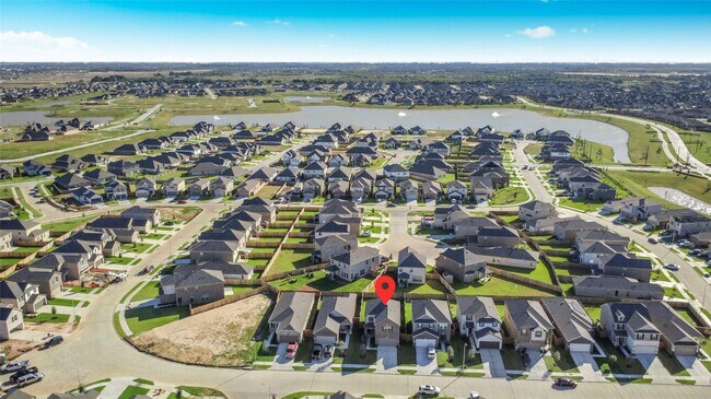 Foto del edificio - 4852 Sun Fls Dr