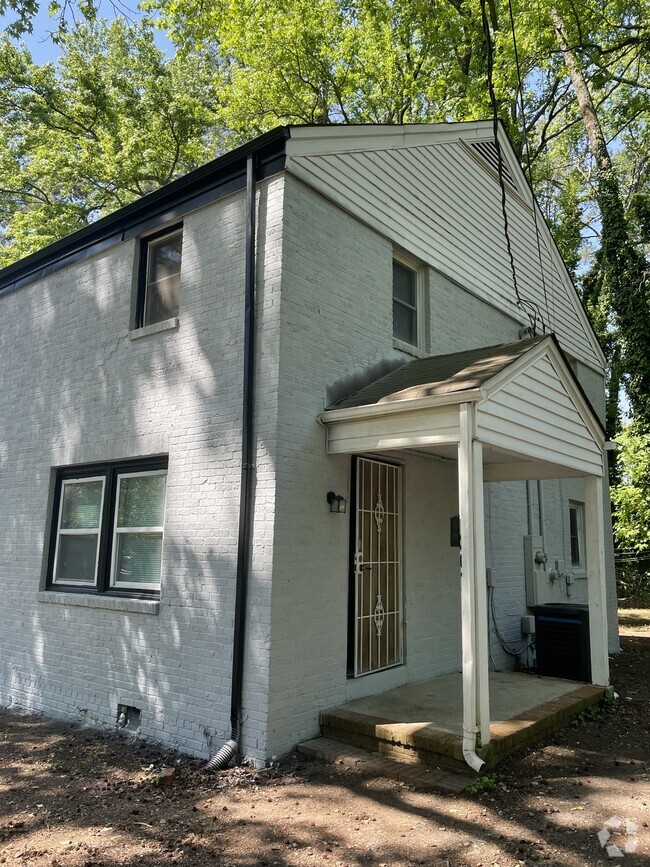 Building Photo - 207 Colleton Rd