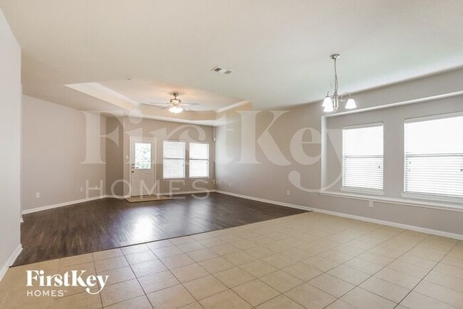 Foto del edificio - 24230 Courtland Oaks St