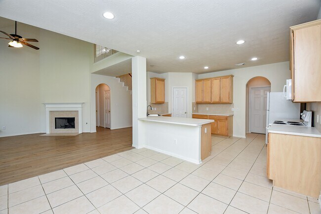 Foto del edificio - 15119 Newfield Bridge Ln