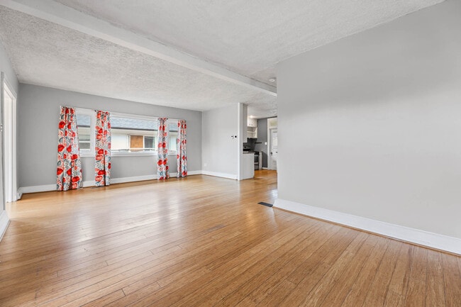 Building Photo - 435 E Coatsville Ave