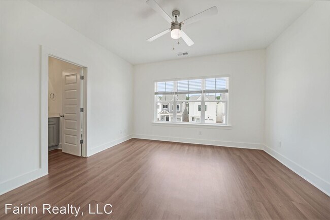 Building Photo - 2 br, 2.5 bath House - 4122 Prentice St
