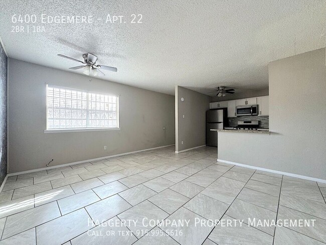 Foto del edificio - East El Paso Gated - Refrig A/C 2bed Townh...