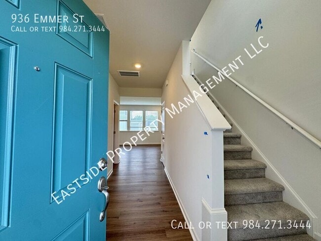 Building Photo - 936 Emmer St