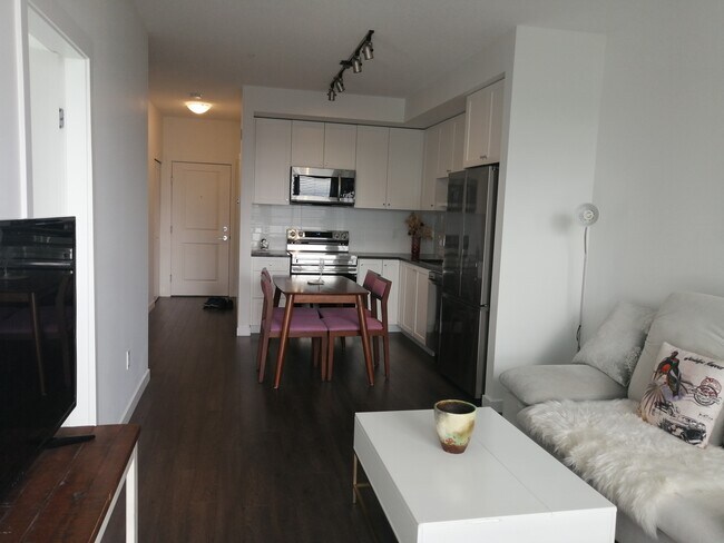 Photo du bâtiment - 15835 85 Ave