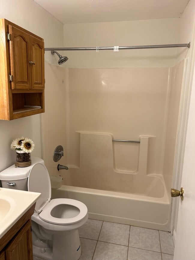 Foto del edificio - 1495 Bodwell Rd